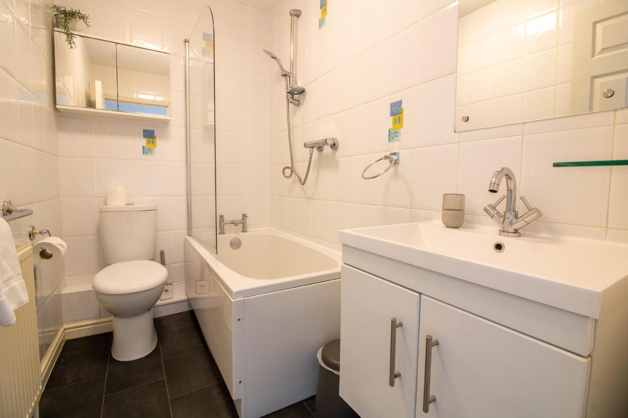 Laurels- 3-Beds, Parking, Short Walk To Beach Torquay Exterior photo