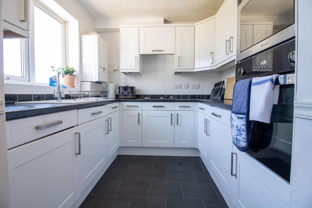Laurels- 3-Beds, Parking, Short Walk To Beach Torquay Exterior photo